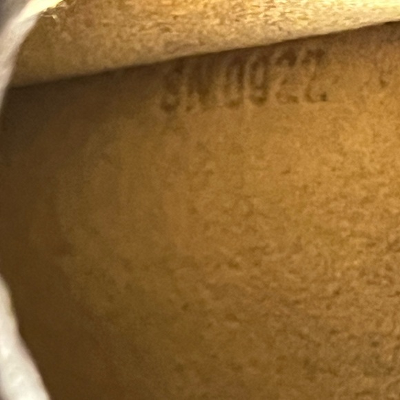 Louis Vuitton Monogram Eyeglass Case! - Picture 6 of 6